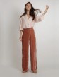 Chemise rayée, créez facilement un look frais et raffiné