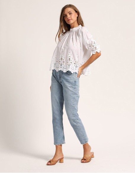 Costume pantalon en jean pour des looks polyvalents